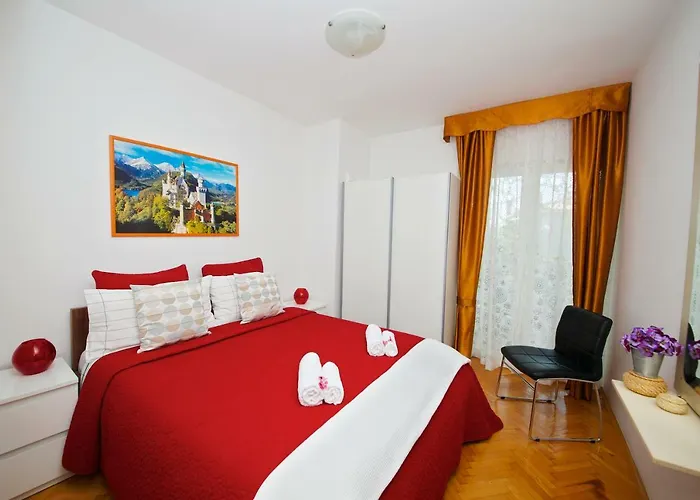 아파트 Melanija 1 로비니